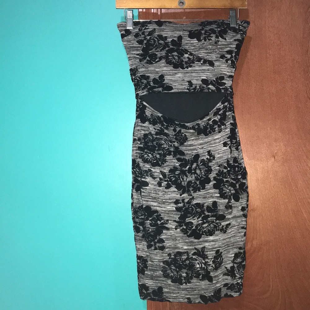 Strapless Windsor Mini dress, with slit in middle